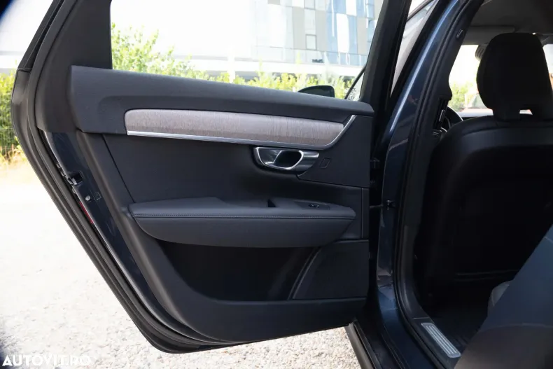 Volvo V90 din 2021 cu 57.600 km - oferta VOL129090 - foto 26