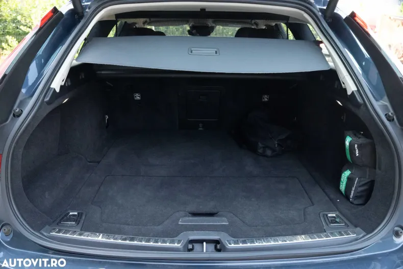 Volvo V90 din 2021 cu 57.600 km - oferta VOL129090 - foto 29