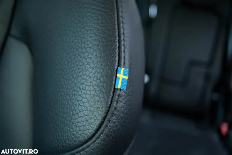 Volvo XC90 din 2021 cu 105.373 km - oferta VOL129092 - foto 34