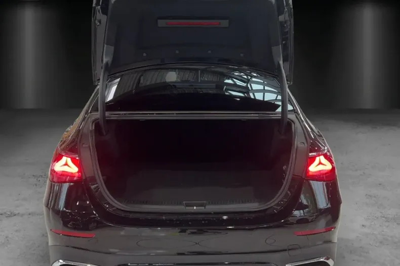 Mercedes-Benz E 400 din 2023 cu 12.000 km - oferta MER129119 - foto 12