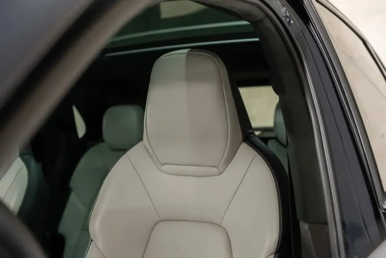 Porsche Cayenne din 2024 cu 27.999 km - oferta POR129129 - foto 37