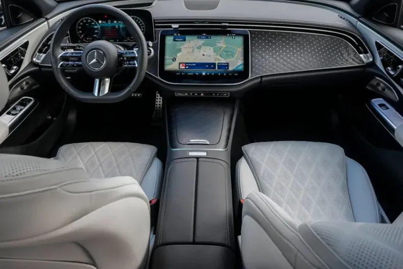 Mercedes-Benz E 400 din 2024 cu 39.400 km - oferta MER129143 - foto 10