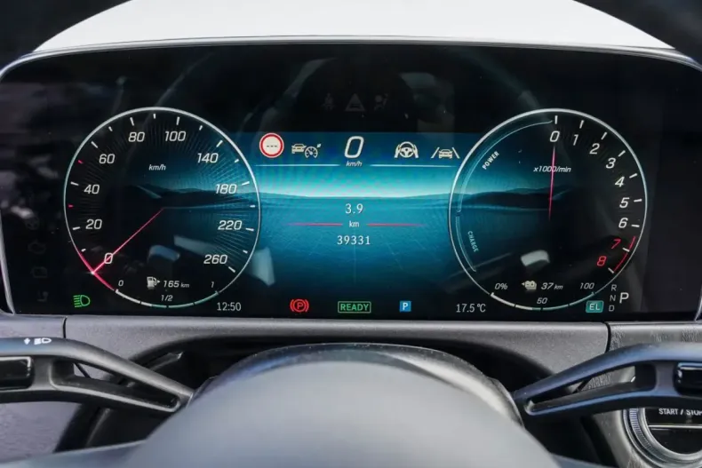 Mercedes-Benz E 400 din 2024 cu 39.400 km - oferta MER129143 - foto 11