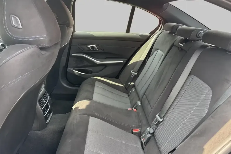 BMW 320 din 2025 cu 11.308 km - oferta BMW129157 - foto 7