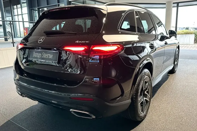 Mercedes-Benz GLC 300 din 2023 cu 30.619 km - oferta MER129158 - foto 12