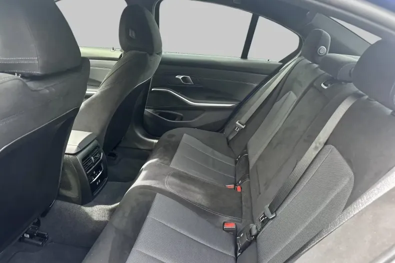 BMW 320 din 2025 cu 10.500 km - oferta BMW129160 - foto 7