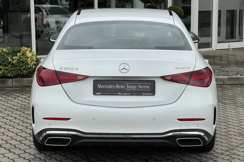 Mercedes-Benz C 400 din 2023 cu 12.690 km - oferta MER129172 - foto 5