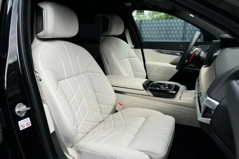 BMW M760 din 2024 cu 5.000 km - oferta BMW129173 - foto 13