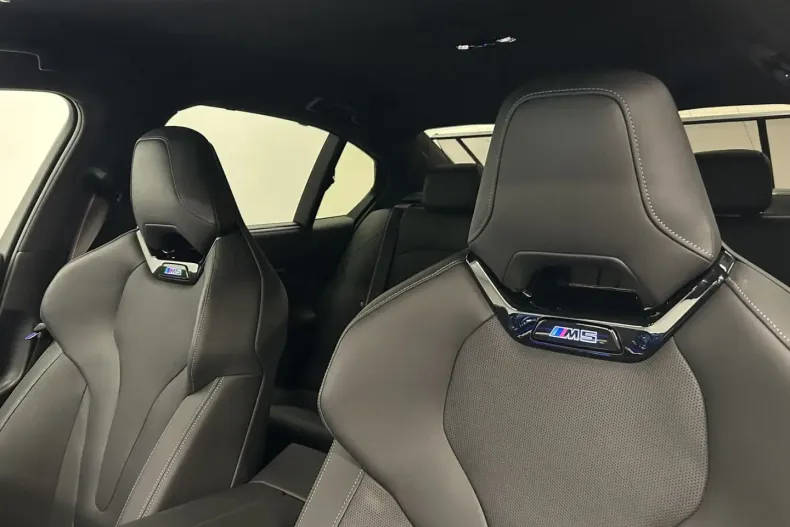 BMW M5 din 2025 cu 5.385 km - oferta BMW129174 - foto 40