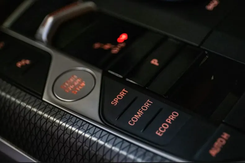 BMW 320 din 2023 cu 64.400 km - oferta BMW129187 - foto 4