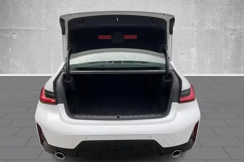 BMW 320 din 2025 cu 10.500 km - oferta BMW129188 - foto 2