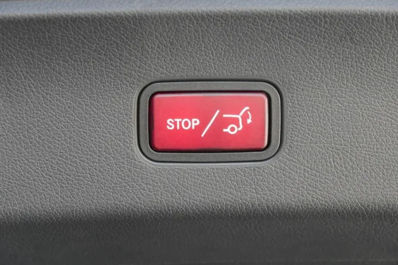 Mercedes-Benz GLC 300 din 2024 cu 24.990 km - oferta MER129189 - foto 14