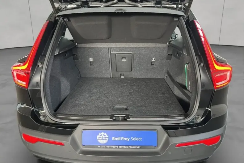 Volvo XC40 din 2020 cu 79.797 km - oferta VOL129225 - foto 7