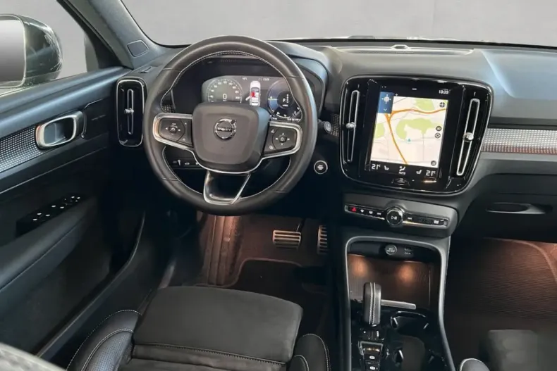 Volvo XC40 din 2020 cu 79.797 km - oferta VOL129225 - foto 14