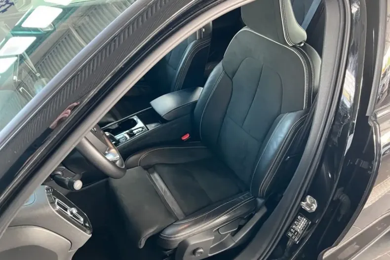 Volvo XC40 din 2020 cu 79.797 km - oferta VOL129225 - foto 26