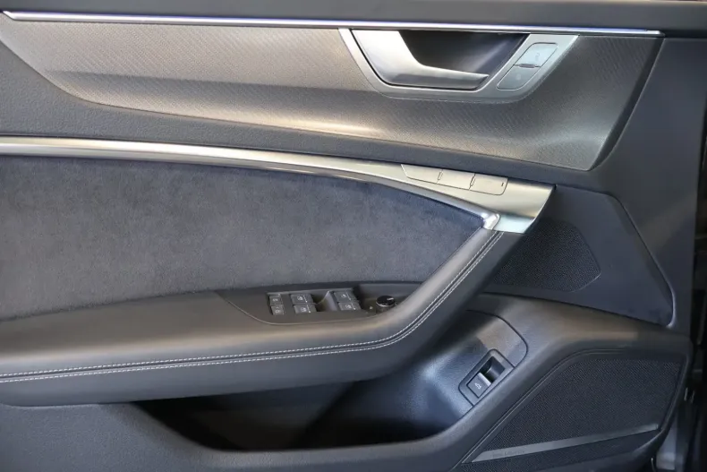 Audi RS7 din 2022 cu 49.570 km - oferta AUD129238 - foto 18