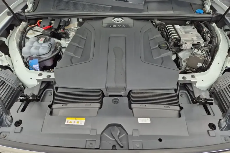 Volkswagen Touareg din 2021 cu 82.500 km - oferta VOL129240 - foto 9