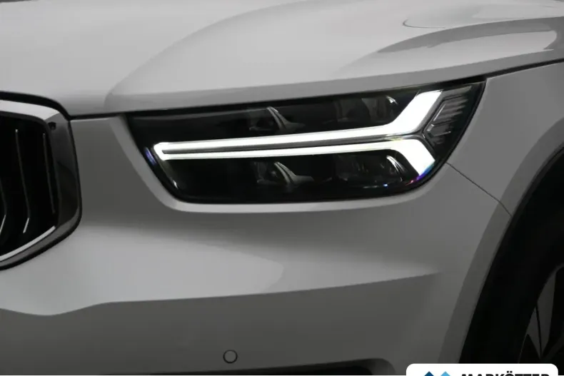 Volvo XC40 din 2020 cu 78.284 km - oferta VOL129244 - foto 2