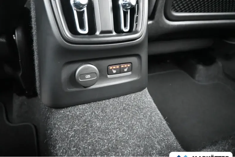 Volvo XC40 din 2020 cu 78.284 km - oferta VOL129244 - foto 12