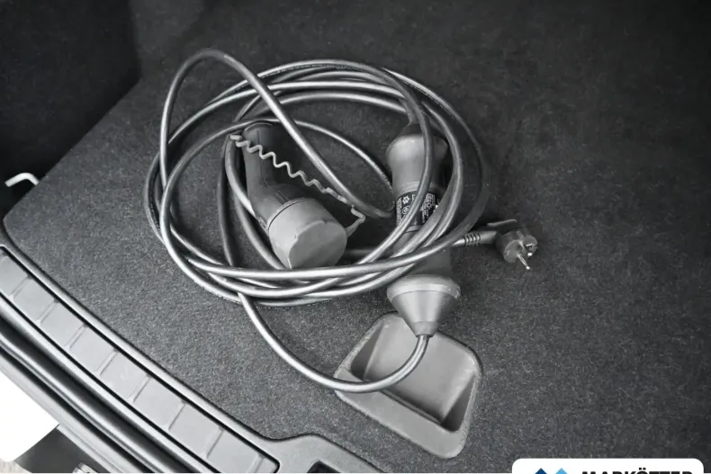 Volvo XC40 din 2020 cu 78.284 km - oferta VOL129244 - foto 37