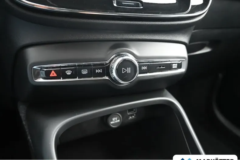 Volvo XC40 din 2020 cu 78.284 km - oferta VOL129244 - foto 41