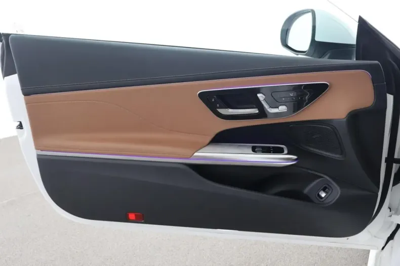 Mercedes-Benz CLE 220 din 2024 cu 28.900 km - oferta MER129255 - foto 13