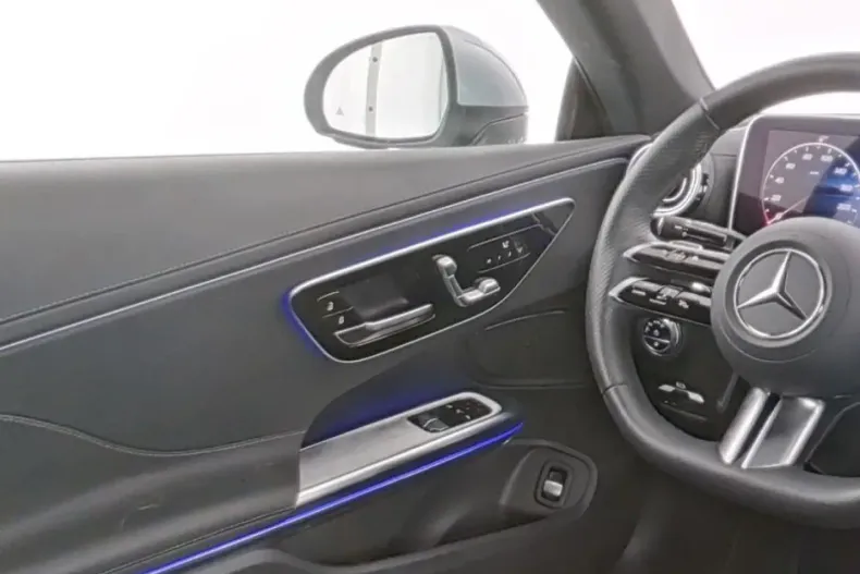 Mercedes-Benz CLE 200 din 2024 cu 14.356 km - oferta MER129273 - foto 9