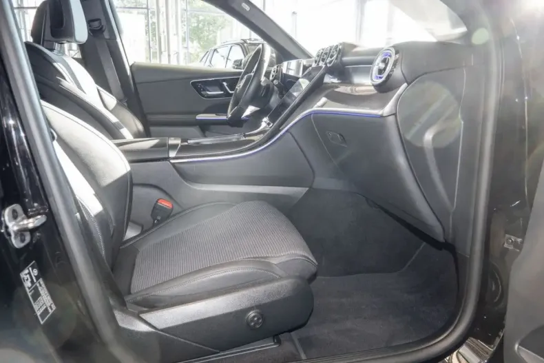 Mercedes-Benz GLC 220 din 2024 cu 19.798 km - oferta MER129285 - foto 2