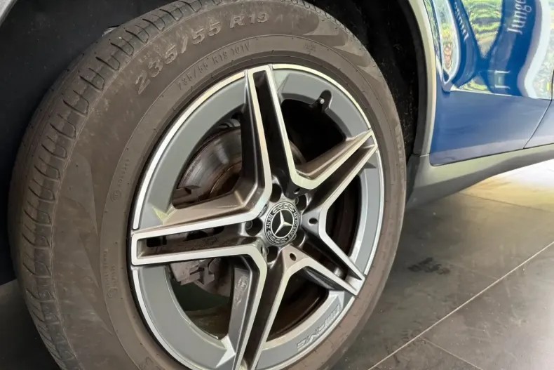 Mercedes-Benz GLC 220 din 2022 cu 93.600 km - oferta MER129294 - foto 4