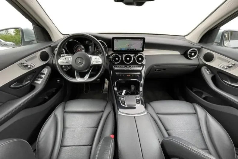 Mercedes-Benz GLC 220 din 2021 cu 88.562 km - oferta MER129296 - foto 4