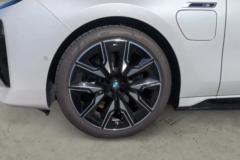 BMW M760 din 2024 cu 19.200 km - oferta BMW129300 - foto 10