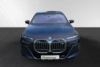 BMW M760 din 2023 cu 14.143 km - oferta BMW129303 - foto 1
