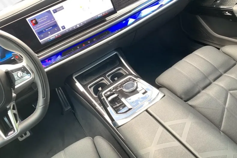 BMW M760 din 2023 cu 14.143 km - oferta BMW129303 - foto 9