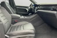 Volkswagen Touareg din 2024 cu 21.447 km - oferta VOL129315 - foto 13