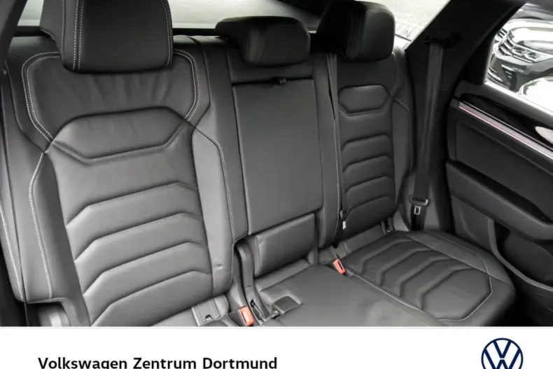 Volkswagen Touareg din 2024 cu 25.582 km - oferta VOL129320 - foto 6