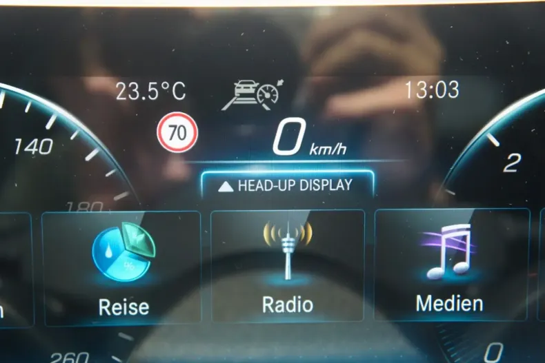 Mercedes-Benz GLE 300 din 2023 cu 88.350 km - oferta MER129328 - foto 32