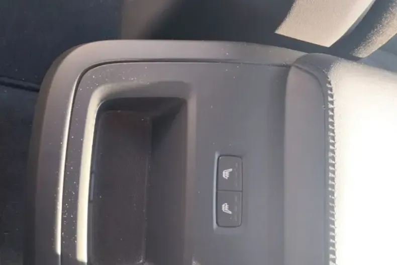 Volvo XC60 din 2024 cu 13.400 km - oferta VOL129342 - foto 14