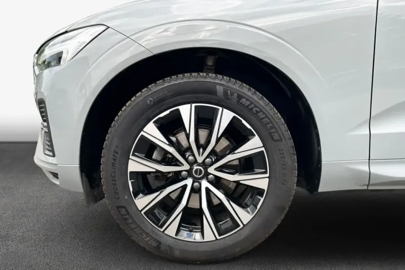 Volvo XC60 din 2024 cu 15.212 km - oferta VOL129343 - foto 7