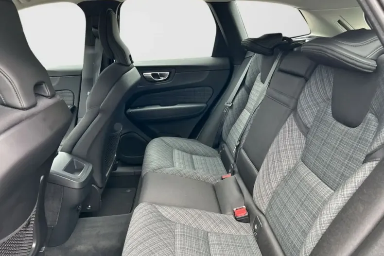 Volvo XC60 din 2024 cu 15.212 km - oferta VOL129343 - foto 12