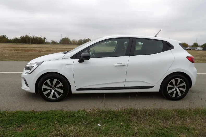 Renault Clio din 2022 cu 151.000 km - oferta REN129375 - foto 3