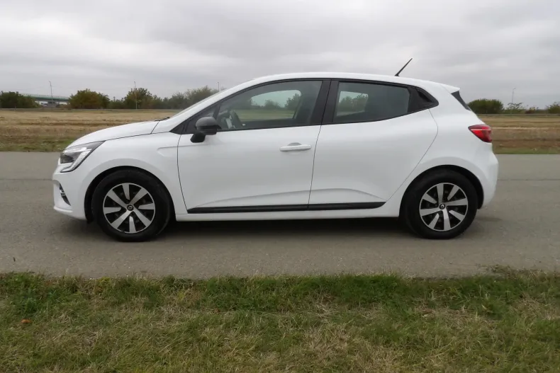 Renault Clio din 2022 cu 100.800 km - oferta REN129376 - foto 3