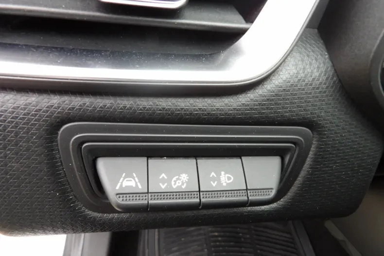 Renault Clio din 2022 cu 100.800 km - oferta REN129376 - foto 12