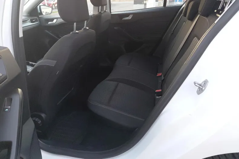 Ford Focus din 2022 cu 82.047 km - oferta FOR129382 - foto 13