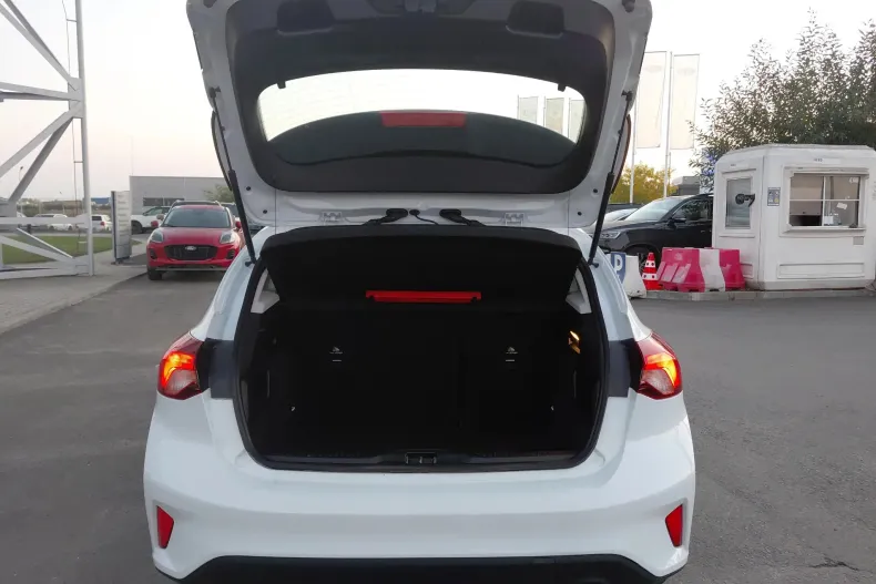 Ford Focus din 2022 cu 82.047 km - oferta FOR129382 - foto 17