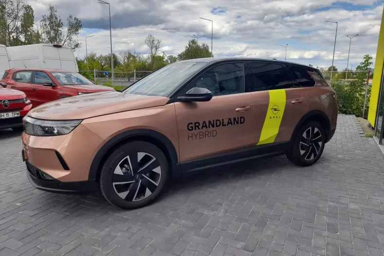Opel Grandland din 2024 cu 9.900 km - oferta OPE129389 - foto 7