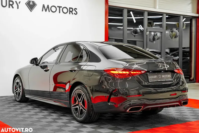 Mercedes-Benz C din 2023 cu 68.000 km - oferta MER129407 - foto 3
