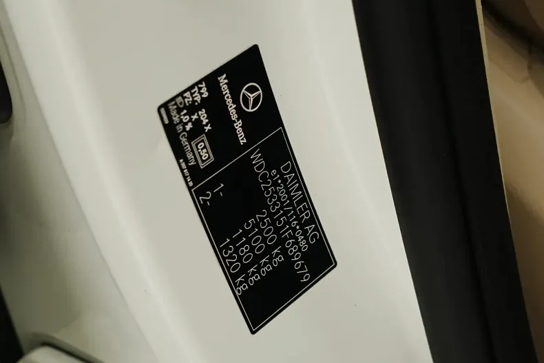 Mercedes-Benz GLC din 2019 cu 179.000 km - oferta MER129408 - foto 22