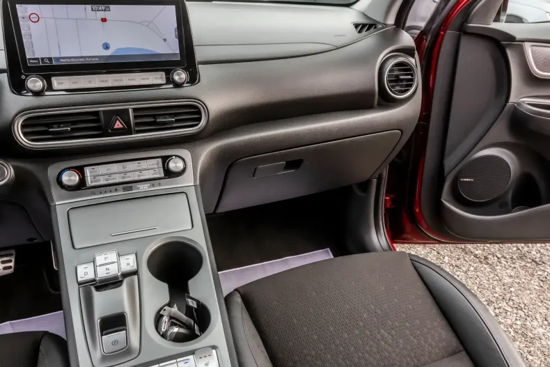 Hyundai KONA din 2020 cu 39.900 km - oferta HYU129456 - foto 18