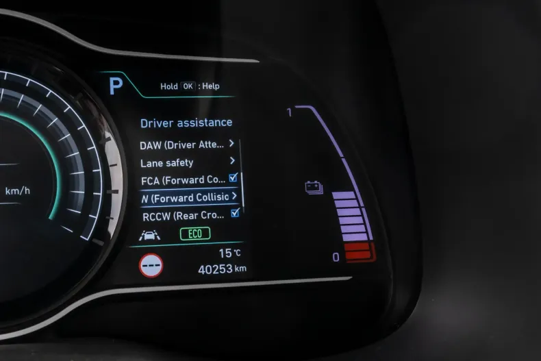 Hyundai KONA din 2020 cu 39.900 km - oferta HYU129456 - foto 34