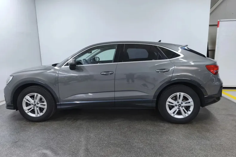 Audi Q3 din 2021 cu 120.000 km - oferta AUD129459 - foto 2